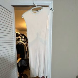 White bodycon dress